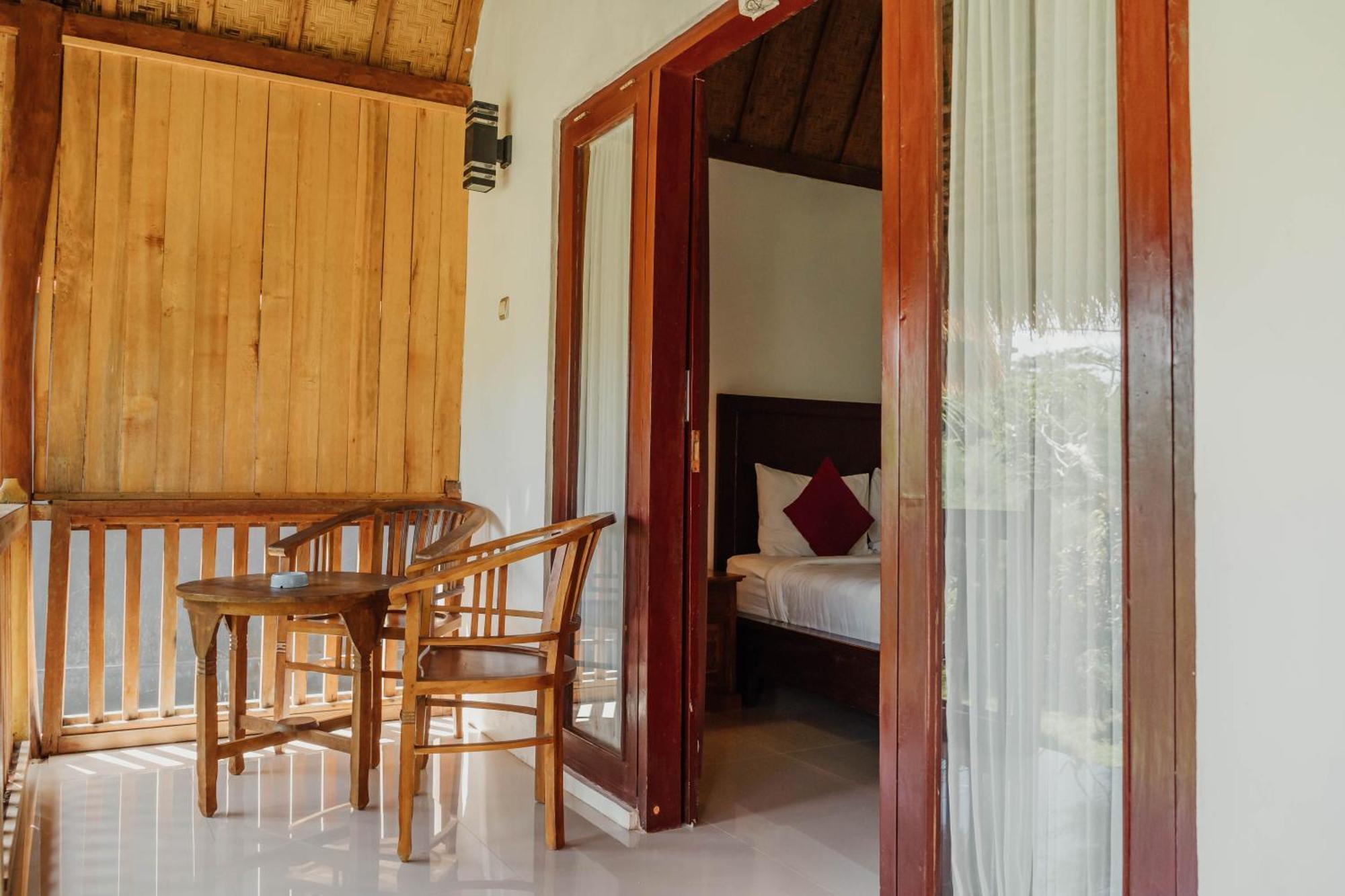 Temeling Jungle Inn Batumadeg Eksteriør billede